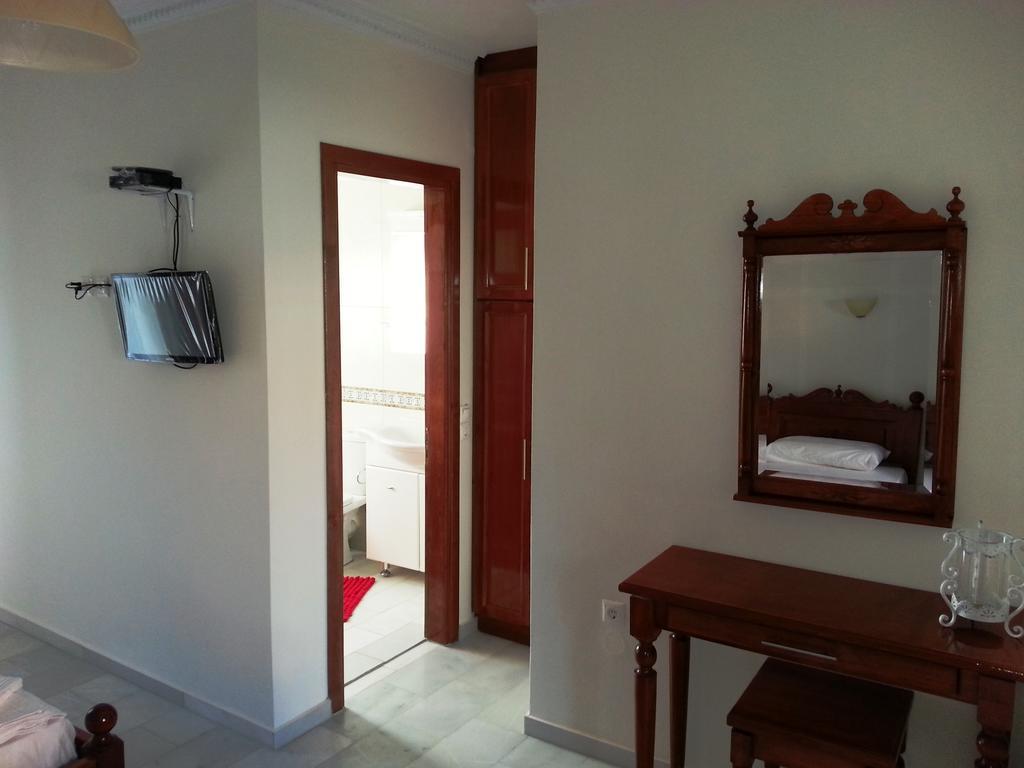 Irini Apartments Anaxos Bilik gambar