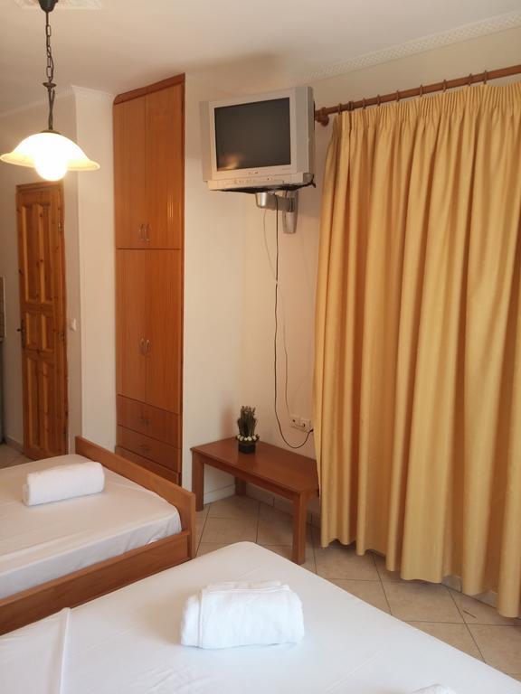 Irini Apartments Anaxos Luaran gambar
