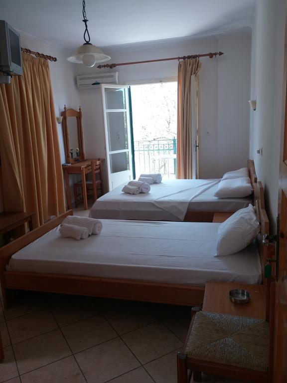 Irini Apartments Anaxos Luaran gambar